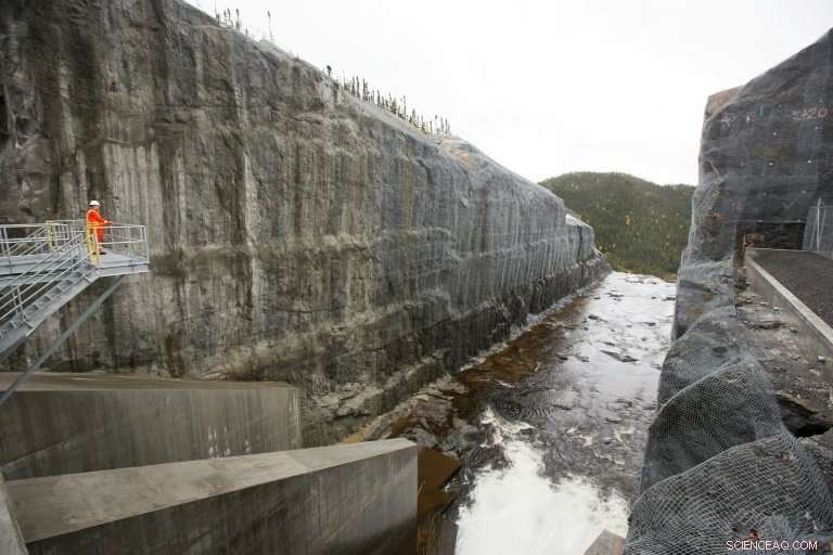 Quebec’s Newest Hydroelectric Dams Near Completion