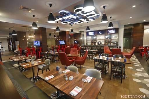 Staying at a Starwood Hotel? Protect Your Data with These Expert Tips