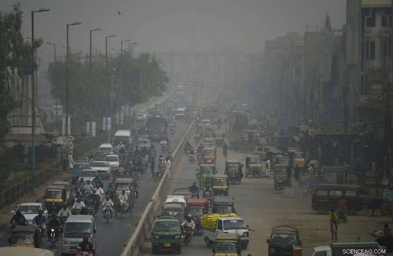 Green Finance Flourishes as Investors Prioritize Sustainability Over Short‑Term Gains