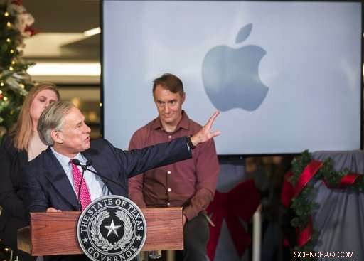 Apple Outpaces Amazon in Selecting New Tech Hub Locations