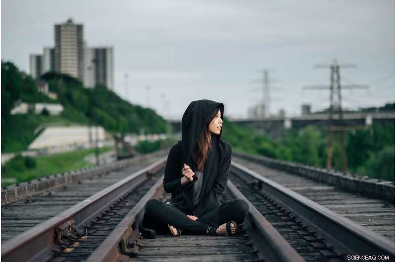 New UEA Study Uncovers How Chinese Travelers Leverage Tech While Abroad