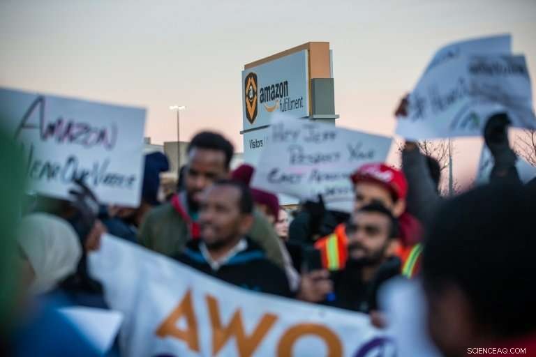 Amazon Workers from Somali Refugee Community Demand Improved Working Conditions