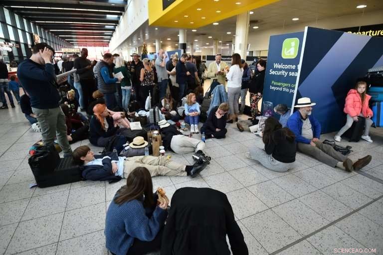 Police Evaluate Shooting Down Drone That Grounded Gatwick Flights