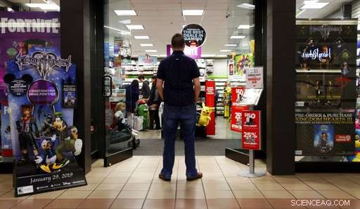 Tech Addicts Turn to 12-Step Programs and Rehab for Recovery