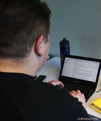 Tech Addicts Turn to 12-Step Programs and Rehab for Recovery