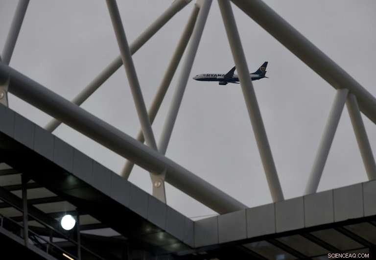 Spanish Ryanair Cabin Crew Threaten January Strike Over Unresolved Negotiations