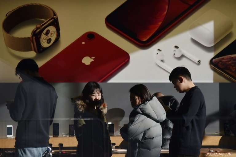 Apple Revises Revenue Forecast Amid China and Emerging Market Challenges