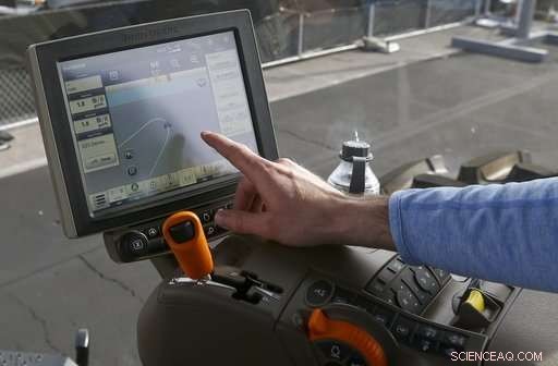 Deere and Tide Showcase Cutting-Edge Innovations at CES