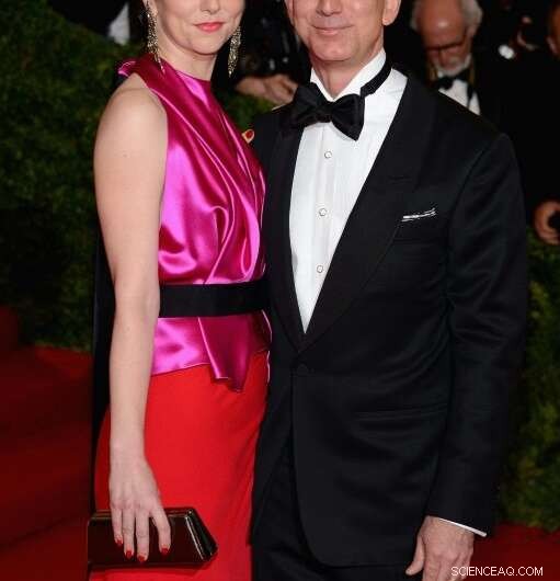 Jeff Bezos Divorce: $136 Billion Settlement Leaves Amazon in Focus