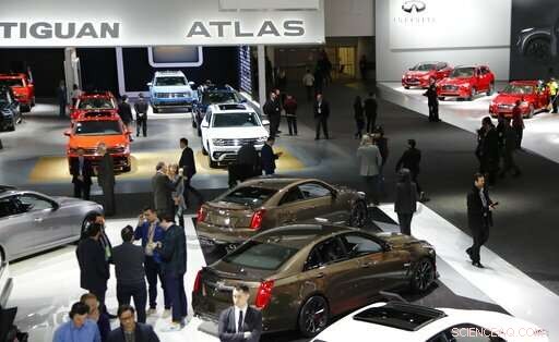 Detroit Revamps Auto Shows to Combat Low Attendance