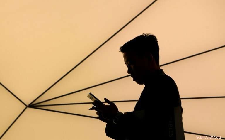 China Leads Global Surge in Mobile App Spending, $120B Worldwide