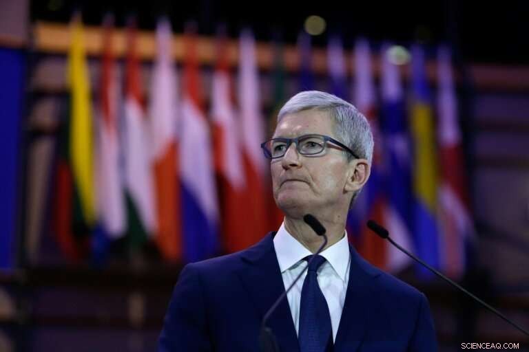 Apple CEO Tim Cook Urges U.S. Privacy Bill Granting Consumers Data Deletion Rights