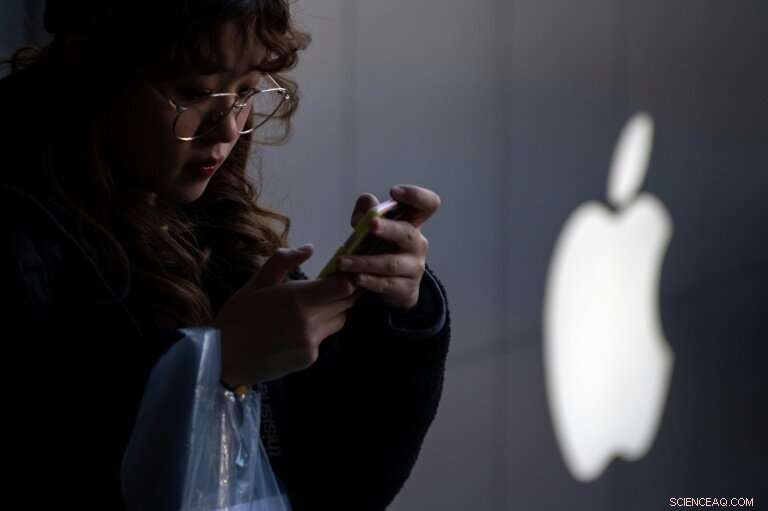 Apple Seeks Growth Beyond iPhone Amid Slowing Sales