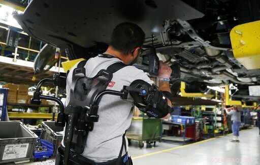 Revolutionary Vests Aim to Lighten the Load of Assembly Line Workers