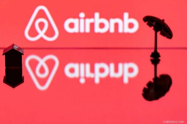 Airbnb Expands into Aviation: Hires Industry Veteran Fred Reid to Lead Travel Partnerships