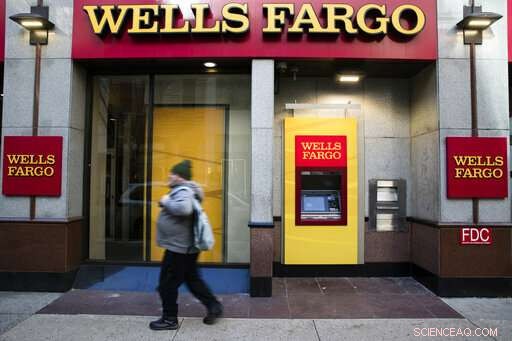 Smoke in Wells Fargo Data Center Triggers Service Outages for Customers