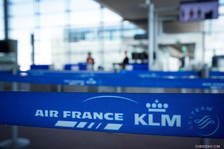 KLM Employees Warn Air France-KLM of Potential Strikes Over CEO Reappointment