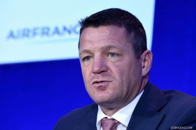 KLM Employees Warn Air France-KLM of Potential Strikes Over CEO Reappointment