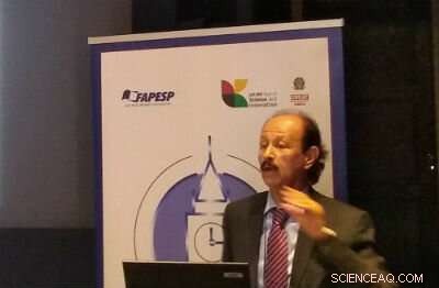 Revolutionizing Energy: Lithium‑Air Batteries Power Cars, Homes, and Industry