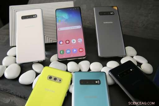 Samsung Announces New Foldable Phone Set to Price at $2,000