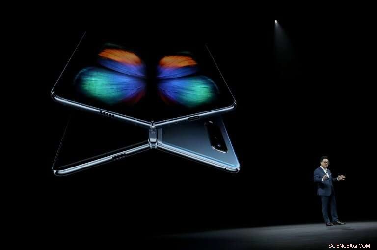 Samsung Introduces Galaxy Fold: The First 5G Folding Smartphone