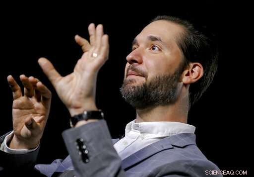 Reddit Co-Founder Advocates for Robust Paternity Leave