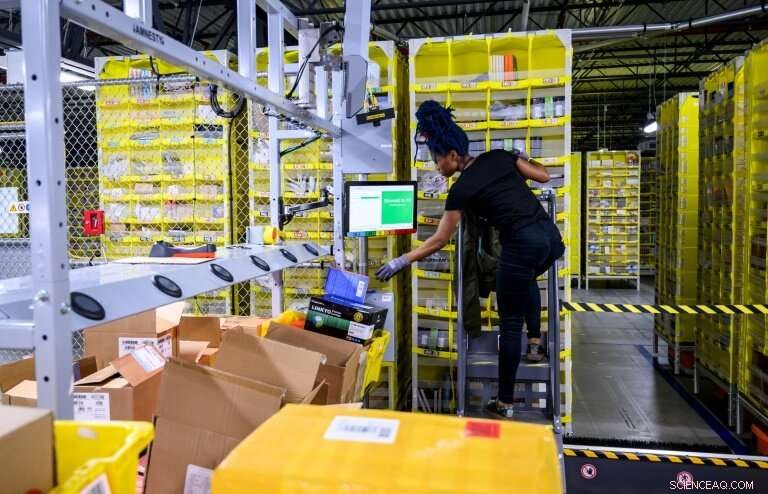 Amazon s Collaborative Robots: A Glimpse into the Future of Warehouse Automation