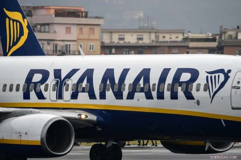 Italian Authority Fines Ryanair and Wizzair Over Cabin Baggage Policy Violations
