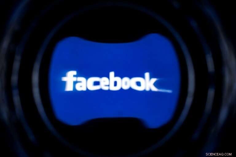 Report: Mobile Apps Relay Sensitive User Data to Facebook Without Consent