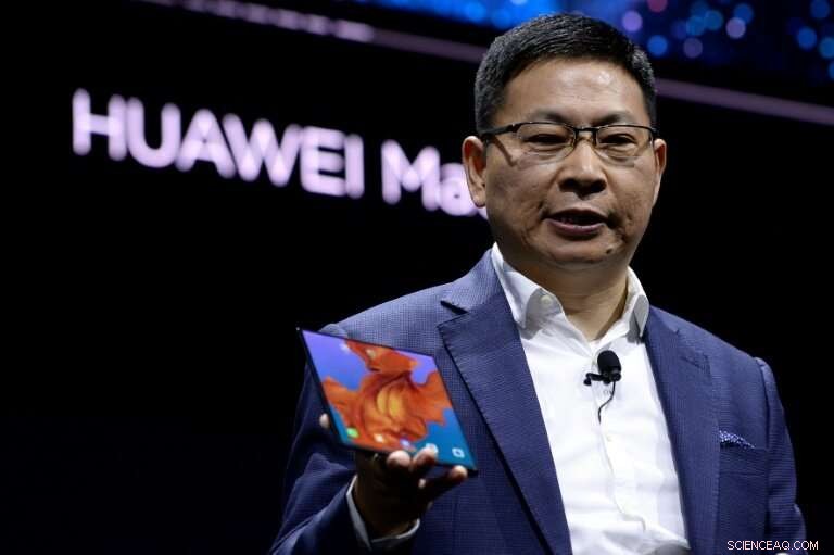 Huawei Brings U.S. Spying Debate to World Mobile Expo