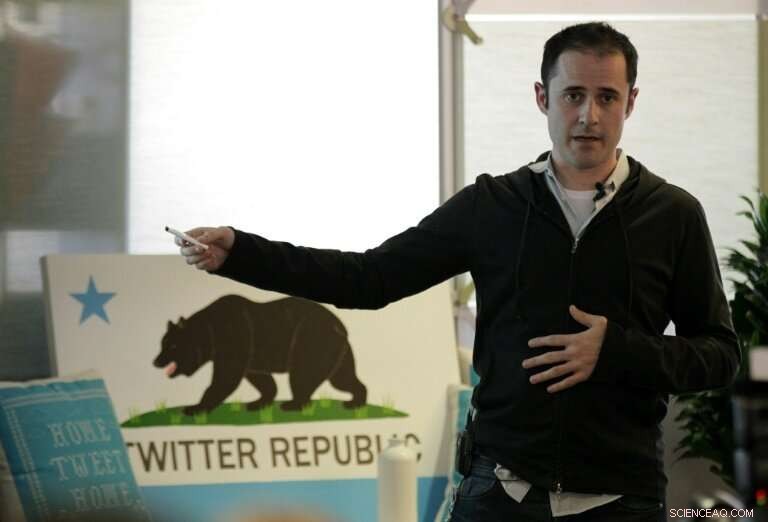 Twitter Co-Founder Evan Williams Resigns from Board, Signals Strategic Shift