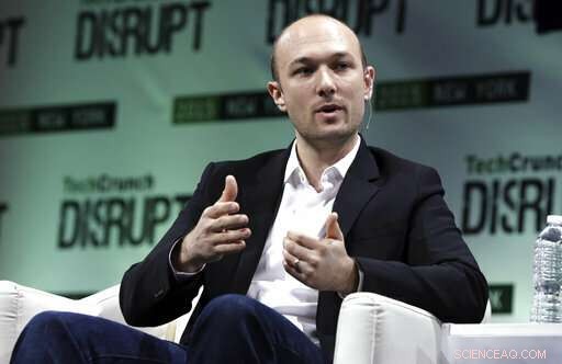 Lyft Reports Rapid Growth but No Profits Ahead of IPO