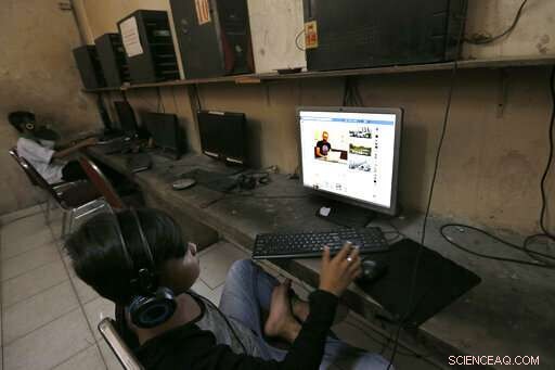 Facebook Bans Foreign-Funded Ads Ahead of Indonesia s Presidential Election