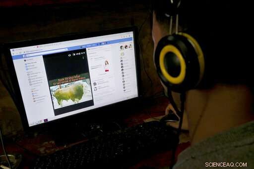 Facebook Bans Foreign-Funded Ads Ahead of Indonesia s Presidential Election