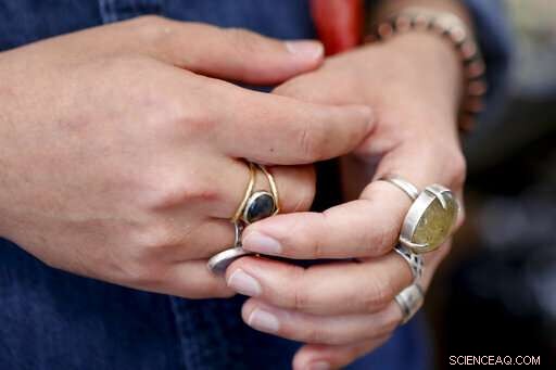 Using Intuition and the Internet to Spot the Next Big Business Opportunity