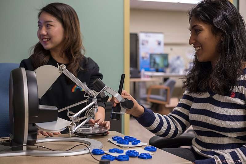 New Haptic Device Lets Visually Impaired ‘See’ Digital Images Through Physical Sensations