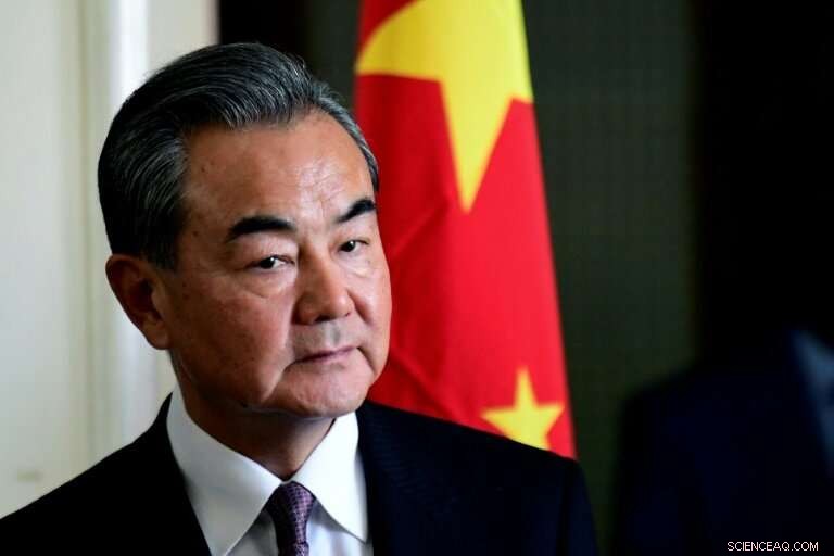 China Supports Huawei in U.S. Legal Battle, Urges Company Not to Be a Silent Victim