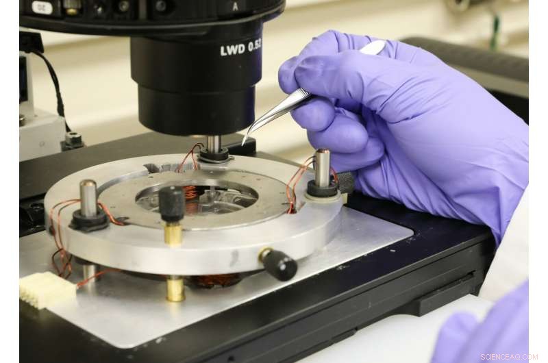 University of Toronto Engineers Pioneer Nanobot for Precise Intracellular Probing