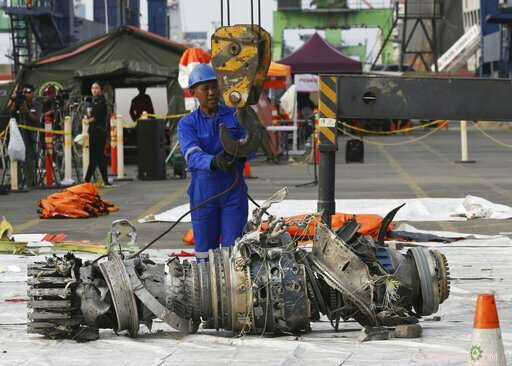 FAA s Close Relationship with Boeing Scrutinized After Two Fatal Crashes