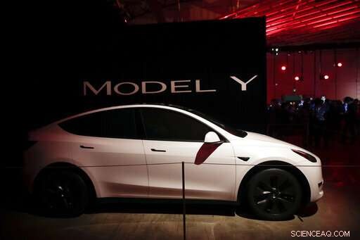Tesla Launches Model Y SUV, Expanding Into the Popular Compact Segment