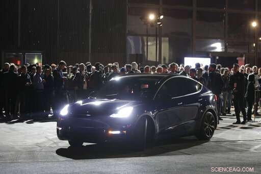 Tesla Launches Model Y SUV, Expanding Into the Popular Compact Segment