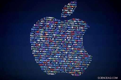 Apple vs. Netflix: The Rising Streaming Battle Reshaping Big Tech