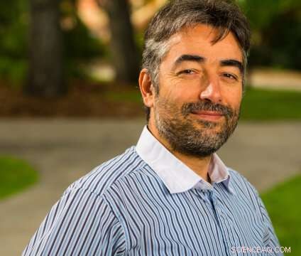 Computing Scientists Harness Machine Learning to Monitor Health Trends on Twitter