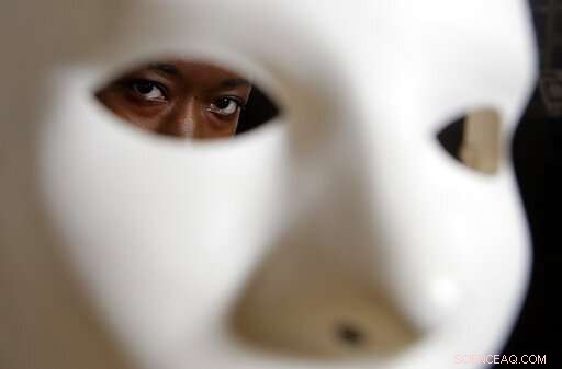 MIT Scientist Challenges Amazon Over Biased Facial Recognition AI