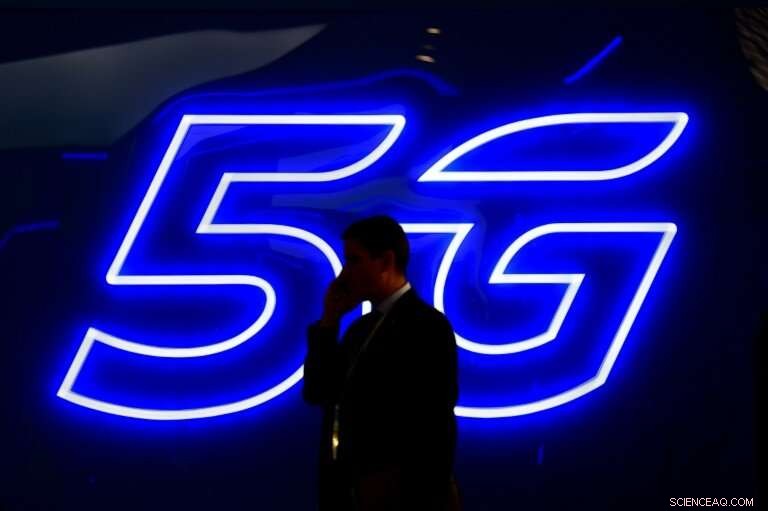South Korea Unveils First Nationwide 5G Network, Pioneering Global Mobile Revolution
