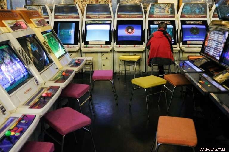 China s VR Arcades Target Real-World Growth and Consumer Engagement