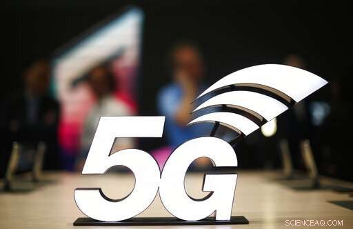 FCC Announces Major 5G Auction, Allocating $20B for Rural Broadband Expansion