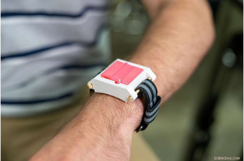 EpiWear: Rice Students Develop Wearable Device to Rapidly Deliver Epinephrine During Allergic Emergencies