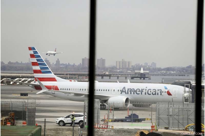 American Airlines Anticipates $350M Loss from Grounded Boeing Jet
