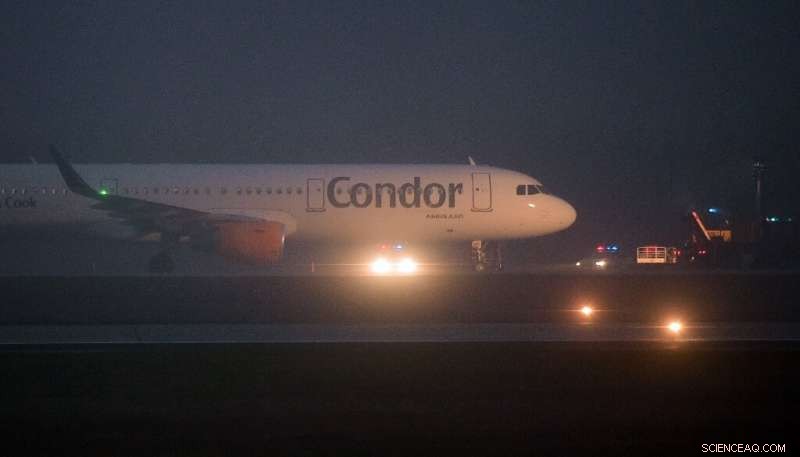 Lufthansa Offers Buyout of Condor from Thomas Cook